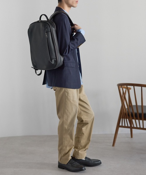 GUSCIO UOMO（グッシオ ウォーモ）の「【グッシオ　ウォーモ】牛革ビジネスリュック　スプリットレザー　通勤通学（ビジネスバッグ・メンズ・ダークグリーン/ブラック系その他/ネイビー/ブラック・FREE）」の8枚目の写真