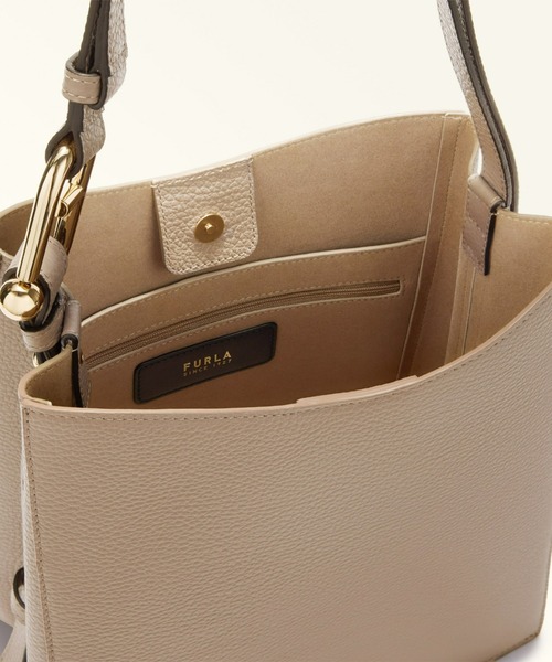 FURLA（フルラ）の「フルラ ヌヴォラ (Furla Nuvola) バケットバッグ S（ショルダーバッグ・レディース・オフホワイト/ブラック/モカ・ONE SIZE）」の11枚目の写真