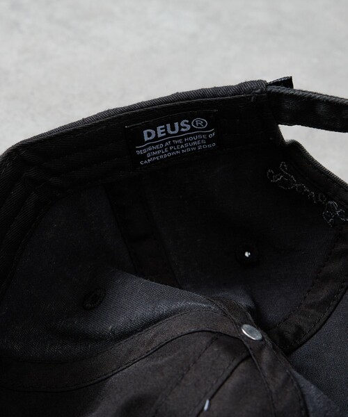 DEUS EX MACHINA(デウスエクスマキナ)の「【Deus Ex Machina / デウスエクスマキナ】 Shield Garment Dyed Dad Cap / キャップ / 帽子 / ユニセックス(キャップ・メンズ・ブルー/ブルー系その他/ブラック・フリー)」の13枚目の写真