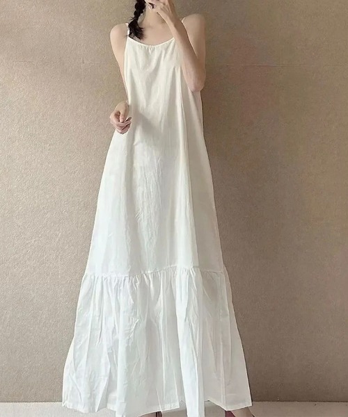 SallyLunn(サリーラン)の「切り替えギャザーキャミソールワンピース(ワンピース・レディース・ブラック/ホワイト・LARGE/MEDIUM)」の5枚目の写真