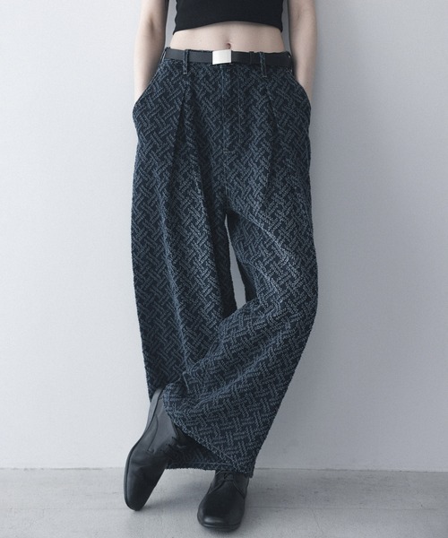 remer（リメール）の「ルーズニードルデニムパンツ / loose needle denim PT（デニムパンツ・メンズ・インディゴブルー/ブラック・LARGE/X-SMALL/MEDIUM/SMALL）」の2枚目の写真