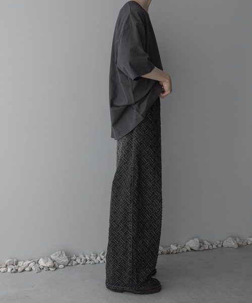 remer(リメール)の「ルーズニードルデニムパンツ / loose needle denim PT(デニムパンツ・メンズ・インディゴブルー/ブラック・LARGE/X-SMALL/MEDIUM/SMALL)」の17枚目の写真