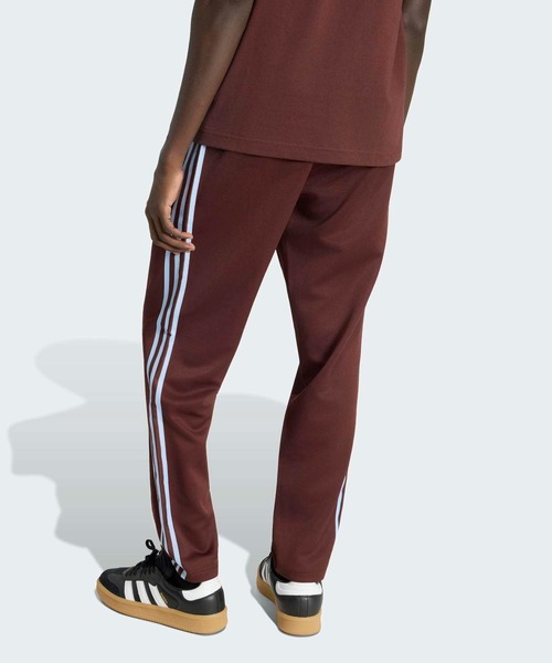 adidas(アディダス)の「アストン・ヴィラFC オリジナルス トラックパンツ / アディダス adidas(スウェットパンツ・メンズ・ブラウン・XX-LARGE/XXX-LARGE/LARGE/MEDIUM/SMALL/X-LARGE)」の2枚目の写真