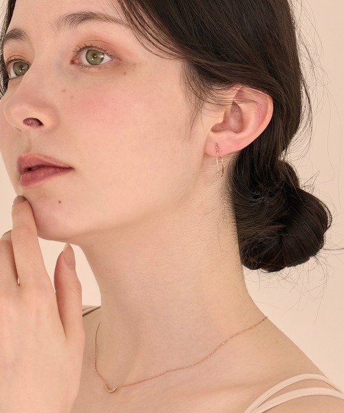 Phoebe(フィービィー)の「【痛くないシリーズ】スリムビッグフープライトフィットイヤリング シンプル/フープイヤリング/細い(イヤリング・レディース・シャンパン・FREE)」の4枚目の写真