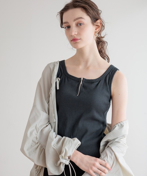 bijorie（ビジュリィ）の「【bijorie】[5つの機能付き]カップ付きハーフジップタンク／NEW BASIC（タンクトップ・レディース・ホワイト/ブラウン/ブラック・MEDIUM/LARGE/LG）」の11枚目の写真