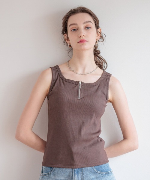 bijorie（ビジュリィ）の「【bijorie】[5つの機能付き]カップ付きハーフジップタンク／NEW BASIC（タンクトップ・レディース・ホワイト/ブラウン/ブラック・MEDIUM/LARGE/LG）」の12枚目の写真