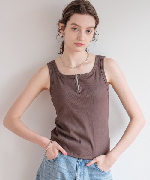 bijorie（ビジュリィ）の「【bijorie】[5つの機能付き]カップ付きハーフジップタンク／NEW BASIC（タンクトップ・レディース・ホワイト/ブラウン/ブラック・MEDIUM/LARGE/LG）」の13枚目の写真