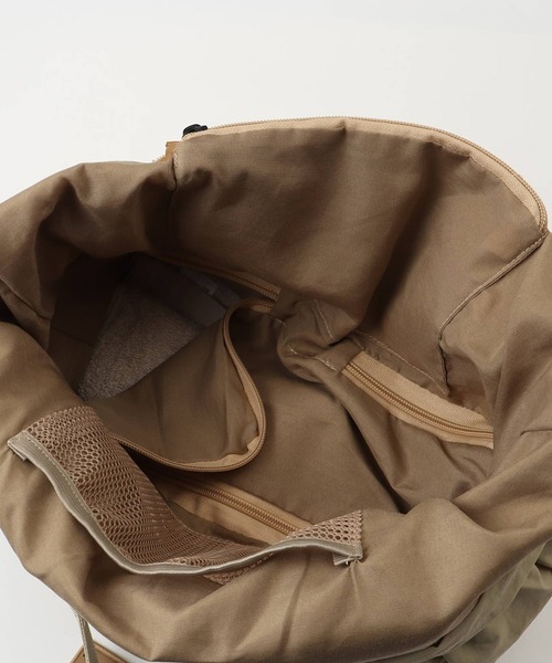 BACKYARD FAMILY(バックヤードファミリー)の「TakeMe Today 2way Purse tote(バックパック/リュック・レディース・ホワイト/ブラック/ベージュ/グレー・FREE)」の14枚目の写真