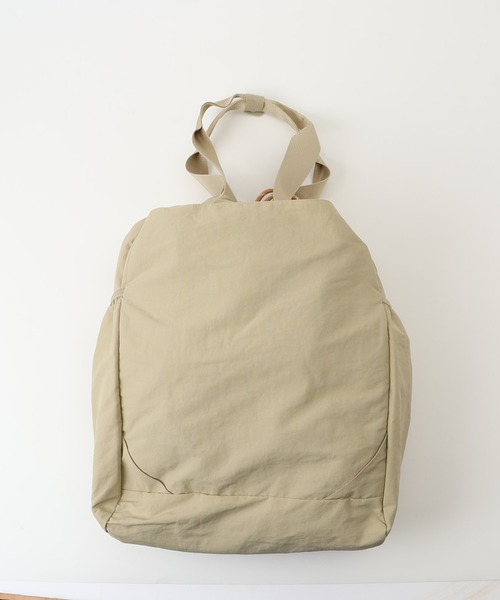 BACKYARD FAMILY(バックヤードファミリー)の「TakeMe Today 2way Purse tote(バックパック/リュック・レディース・ホワイト/ブラック/ベージュ/グレー・FREE)」の17枚目の写真