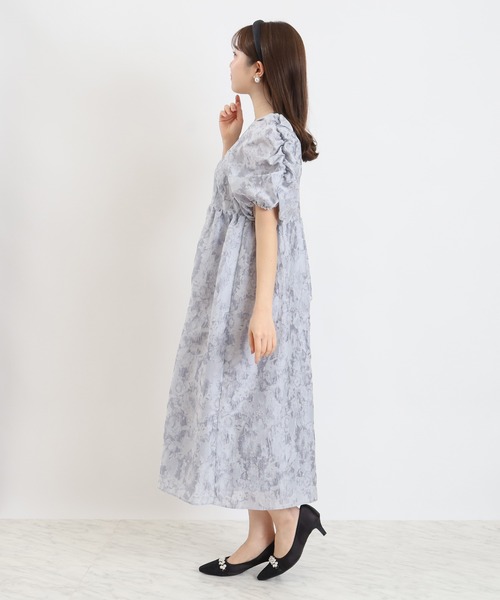 TRUDEA（トルディア）の「バルーンスリーブジャガード ドレス（ドレス・レディース・ライトグレー/ピンク・MEDIUM）」の12枚目の写真