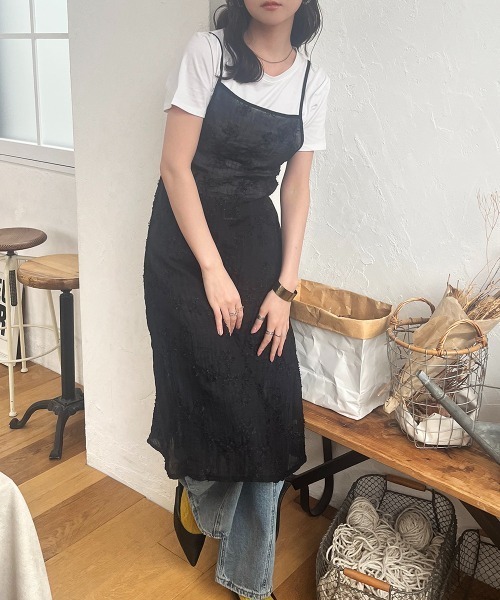 Rejoule(リジュール)の「フラワー刺繍 シアーキャミワンピース(ワンピース・レディース・ブラック/ホワイト・FREE)」の5枚目の写真