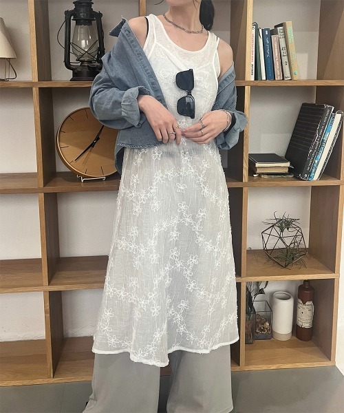 Rejoule(リジュール)の「フラワー刺繍 シアーキャミワンピース(ワンピース・レディース・ブラック/ホワイト・FREE)」の11枚目の写真