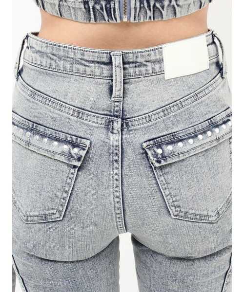GYDA(ジェイダ)の「ハイウエストsacred edge cross ZIPデザインフレアデニムパンツ【セットアップ着用可能】(デニムパンツ・レディース・インディゴブルー/ライトブルー・MEDIUM/SMALL/X-SMALL)」の9枚目の写真