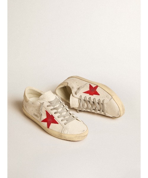 GOLDEN GOOSE(ゴールデングース)の「Super-Star ナッパレザー レザースター(レッド)&ヒールタブ(クリーム)(スニーカー・メンズ・ホワイト×レッド・40/41/42/44/43)」の1枚目の写真