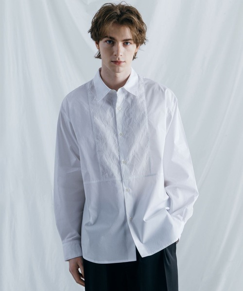 BLAYMORE（ブレイモア）の「【BLAYMORE】Regular Collar Lace Shirt / レギュラーカラーレースシャツ（シャツ/ブラウス・メンズ・ホワイト/ライトブルー/ブラック・MEDIUM/SMALL）」の2枚目の写真