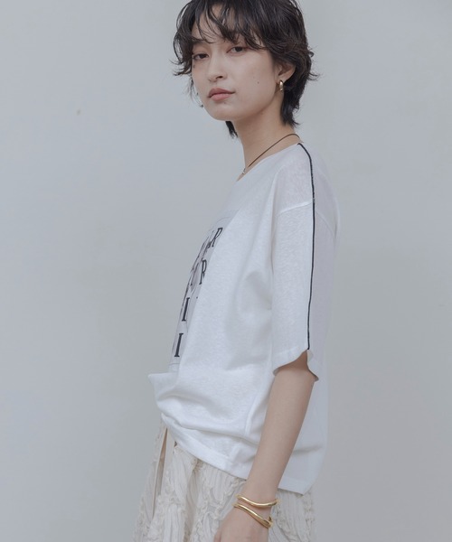 Eimee Law(エイミーロウ)の「アニマルフォト&刺繍ptメロウシアーTシャツ(Tシャツ/カットソー・レディース・サックスブルー/スミクロ/ライトイエロー/オフホワイト・FREE)」の9枚目の写真