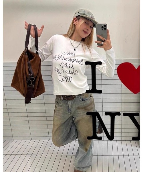 inst.ALL（インストール）の「クロップド丈ペイント風ロゴロンT（Tシャツ/カットソー・レディース・グレー/ホワイト/ブラック・M）」の5枚目の写真
