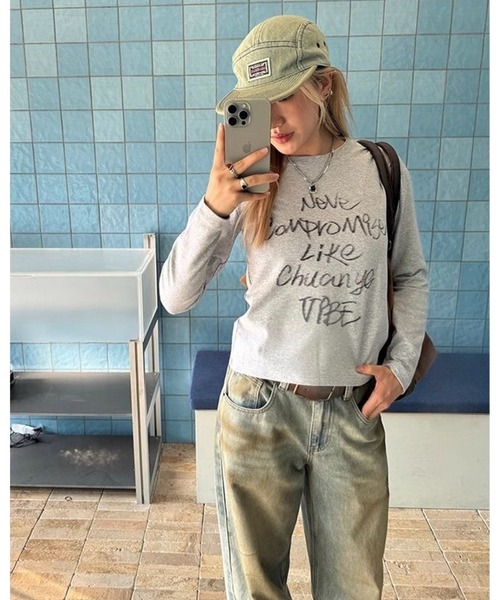 inst.ALL（インストール）の「クロップド丈ペイント風ロゴロンT（Tシャツ/カットソー・レディース・グレー/ホワイト/ブラック・M）」の7枚目の写真