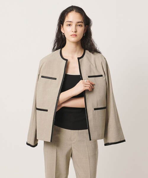 UNITED ARROWS(ユナイテッドアローズ)の「Spiree ASAMI ノーカラー ジャケット(ノーカラージャケット・レディース・ナチュラル/ネイビー・36/38/40)」の1枚目の写真