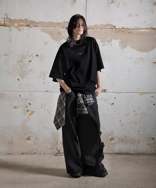 ERAR(エラー)の「【ERAR】オーバーサイズメタルプレート無地モックネックTシャツ(Tシャツ/カットソー・メンズ・ブラック/ホワイト・L/M/S/XL)」の17枚目の写真