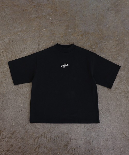 ERAR(エラー)の「【ERAR】オーバーサイズメタルプレート無地モックネックTシャツ(Tシャツ/カットソー・メンズ・ブラック/ホワイト・L/M/S/XL)」の4枚目の写真