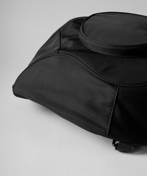 RUUBON(ルーボン)の「【RUUBON】one shoulder sling bag / ワンショルダースリングバッグ(撥水)(ショルダーバッグ・メンズ・ブラック・FREE)」の19枚目の写真