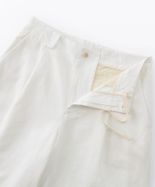 MUJI Labo(ムジラボ)の「〔MUJI Labo〕婦人 綿混タックワイドパンツ(その他パンツ・レディース・ダークグレー/ベージュ/ブラック/オフホワイト・58/61/64/67/70/73)」の6枚目の写真