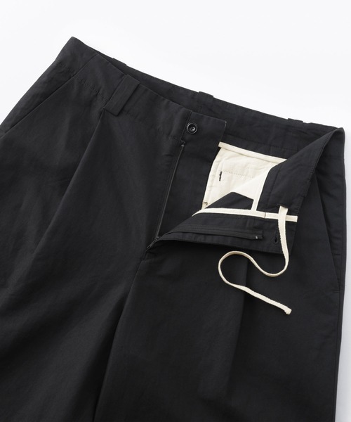 MUJI Labo(ムジラボ)の「〔MUJI Labo〕婦人 綿混タックワイドパンツ(その他パンツ・レディース・ダークグレー/ベージュ/ブラック/オフホワイト・58/61/64/67/70/73)」の10枚目の写真
