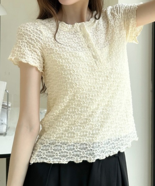 Ada.(エイダ)の「透かし編み風 ヘンリーネック シアー カットソー(Tシャツ/カットソー・レディース・イエロー/ブルー/ホワイト・FREE)」の2枚目の写真