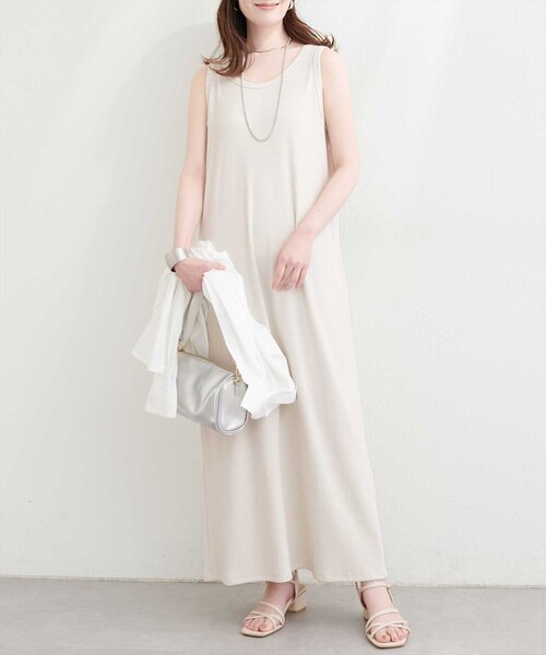 natural couture(ナチュラルクチュール)の「ラメテレコワンピース(ワンピース・レディース・ブラック/グレー/オフホワイト/ブラウン・FREE/LARGE)」の7枚目の写真