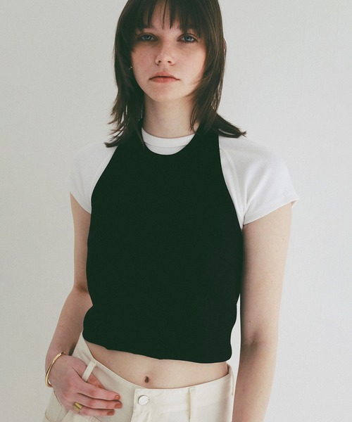 CLANE(クラネ)の「ROUND HEM SHORT SLEEVE TOPS(Tシャツ/カットソー・レディース・ブラック/ベージュ/ホワイト・2/1)」の12枚目の写真