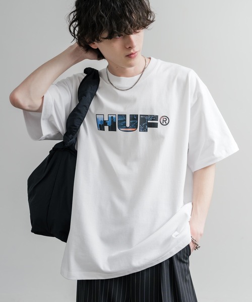 HUF(ハフ)の「HUF ハフ オーバーサイズ ポケット プリント アソート半袖コットンTシャツ(Tシャツ/カットソー・メンズ・ホワイト系1/ブラック系1/グリーン/ブラック系/ベージュ/ブラウン系9/ホワイト系6/ライラック系6/ホワイト系4/ブラック系3/ホワイト系/ブラック/ブラック系9/ブラック系8/ホワイト系8/グリーン系その他/ホワイト系7/ベージュ系5/ブラック系その他/ホワイト系5/ブラック系4/ホワイト系3/ブラック系2/グレー系9/ブラック系その他2/ブラック系7/ブラック系6/ブラック系5/グレー系4/ホワイト系2・M/XL/L)」の2枚目の写真