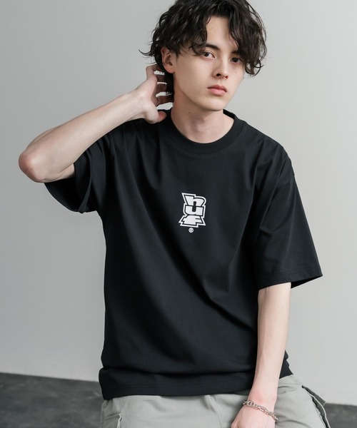 HUF(ハフ)の「HUF ハフ オーバーサイズ ポケット プリント アソート半袖コットンTシャツ(Tシャツ/カットソー・メンズ・ホワイト系1/ブラック系1/グリーン/ブラック系/ベージュ/ブラウン系9/ホワイト系6/ライラック系6/ホワイト系4/ブラック系3/ホワイト系/ブラック/ブラック系9/ブラック系8/ホワイト系8/グリーン系その他/ホワイト系7/ベージュ系5/ブラック系その他/ホワイト系5/ブラック系4/ホワイト系3/ブラック系2/グレー系9/ブラック系その他2/ブラック系7/ブラック系6/ブラック系5/グレー系4/ホワイト系2・M/XL/L)」の20枚目の写真
