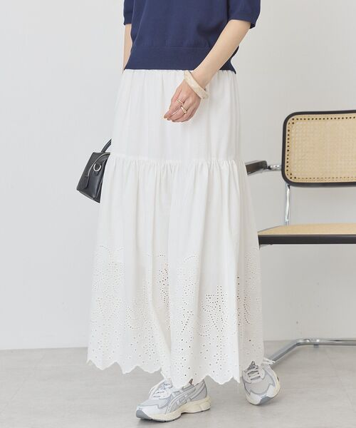 AMERICAN HOLIC(アメリカンホリック)の「アイレット刺繍ティアードスカート(スカート・レディース・レッド/ブラック/オフホワイト・FREE)」の11枚目の写真