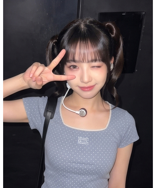 muahmuah（ムーアムーア）の「スクエアネック ドット ハーフスリーブ [5色]（Tシャツ/カットソー・レディース・ブラック/ホワイト/グレー/スカイブルー/ライトピンク・FREE）」の8枚目の写真