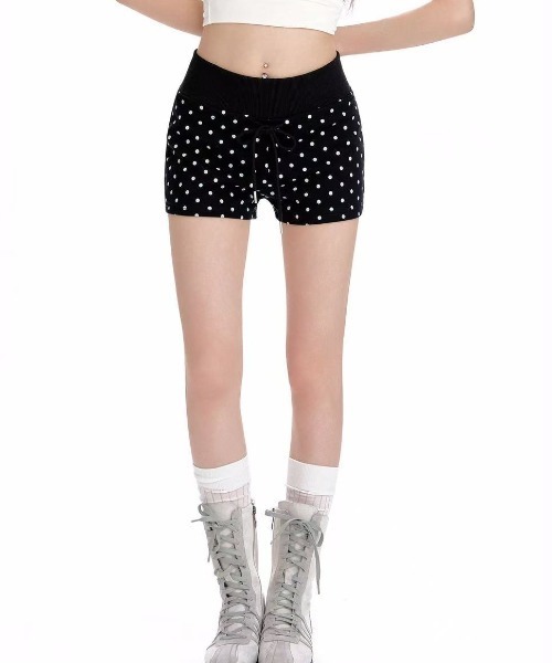 Achic(アシック)の「ドット柄ミニショートパンツ(その他パンツ・レディース・ホワイト/ブラック/グレー・M)」の15枚目の写真