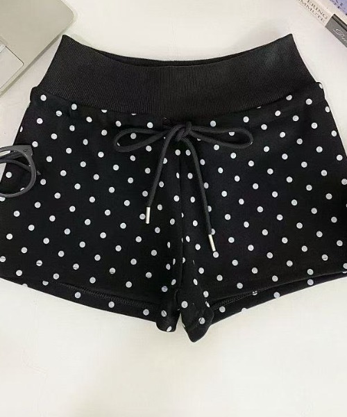 Achic(アシック)の「ドット柄ミニショートパンツ(その他パンツ・レディース・ホワイト/ブラック/グレー・M)」の19枚目の写真