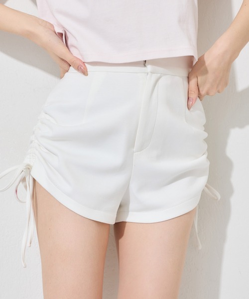 one after another NICE CLAUP(ワンアフターアナザーナイスクラップ)の「サイドドロストショートパンツ(その他パンツ・レディース・ブラック/チャコールグレー/オフホワイト・FREE)」の19枚目の写真