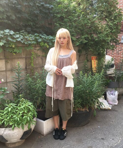 KIJIKO（キジコ）の「ke614. Washed Bermuda Cargo Pants Khaki（その他パンツ・レディース・カーキ・SMALL/MEDIUM）」の11枚目の写真