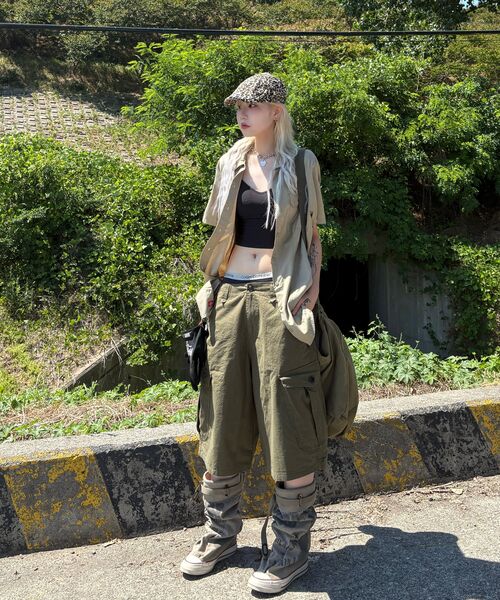 KIJIKO（キジコ）の「ke614. Washed Bermuda Cargo Pants Khaki（その他パンツ・レディース・カーキ・SMALL/MEDIUM）」の12枚目の写真