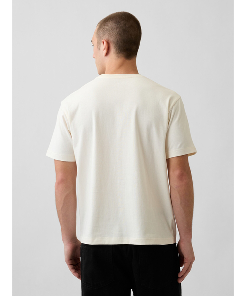 GAP(ギャップ)の「ONE PIECE グラフィックTシャツ(Tシャツ/カットソー・メンズ・アイボリー/レッド・S/L/XS/XL/M)」の16枚目の写真