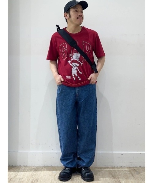 GAP(ギャップ)の「ONE PIECE グラフィックTシャツ(Tシャツ/カットソー・メンズ・アイボリー/レッド・S/L/XS/XL/M)」の12枚目の写真