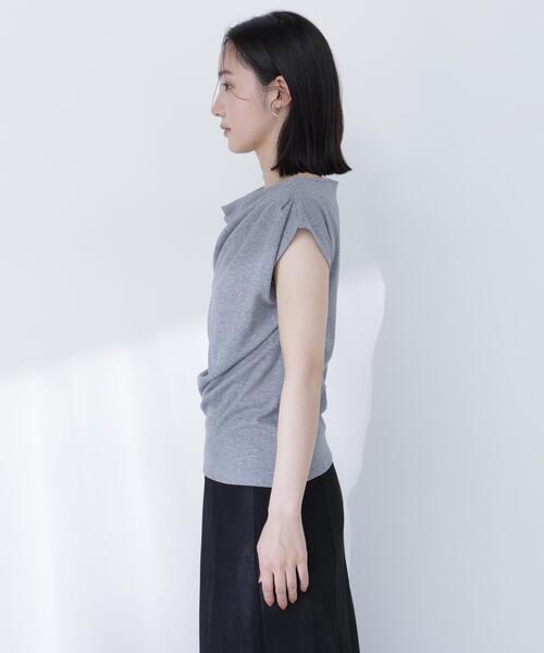 NATURAL BEAUTY BASIC（ナチュラルビューティーベーシック）の「ドレープカットソー（Tシャツ/カットソー・レディース・オフホワイト/グレー/ダークブラウン・ﾌﾘ-）」の13枚目の写真