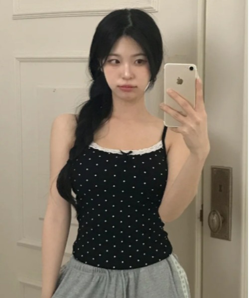 VIVID LADY(ビビッドレディー)の「ドット レースリボン カップインキャミソール(キャミソール・レディース・グレー/ブラック/アイボリー・FREE)」の3枚目の写真
