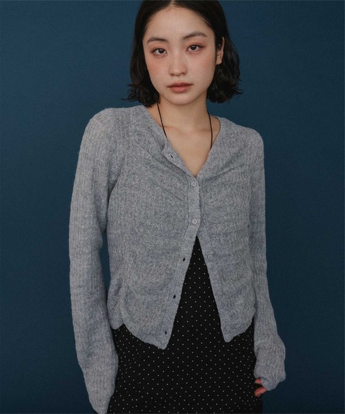 miette(ミエット)の「モヘヤシャーリングデザインニットカーディガン(カーディガン/ボレロ・レディース・グレー/アイボリー/ライトピンク・FREE)」の11枚目の写真