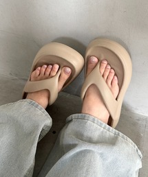 厚底ビーチサンダル