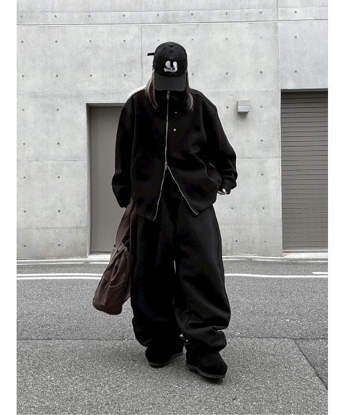YACA(ヤーカ)の「Belt Loop Sweat Pants/ベルトループスウェットパンツ(スウェットパンツ・レディース・ブラック/グレー・FREE)」の3枚目の写真