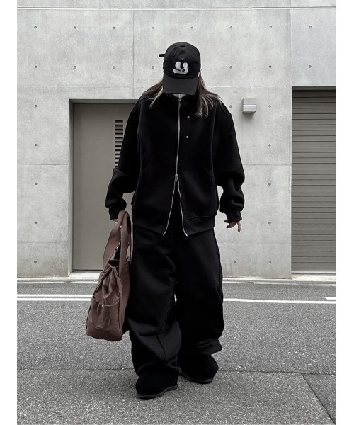 YACA(ヤーカ)の「Belt Loop Sweat Pants/ベルトループスウェットパンツ(スウェットパンツ・レディース・ブラック/グレー・FREE)」の5枚目の写真