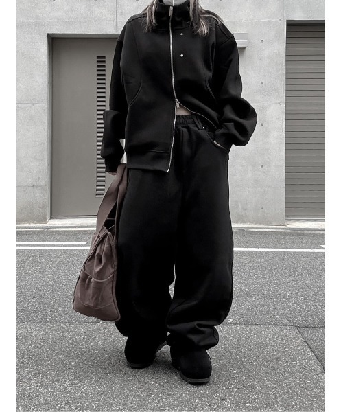YACA(ヤーカ)の「Belt Loop Sweat Pants/ベルトループスウェットパンツ(スウェットパンツ・レディース・ブラック/グレー・FREE)」の18枚目の写真