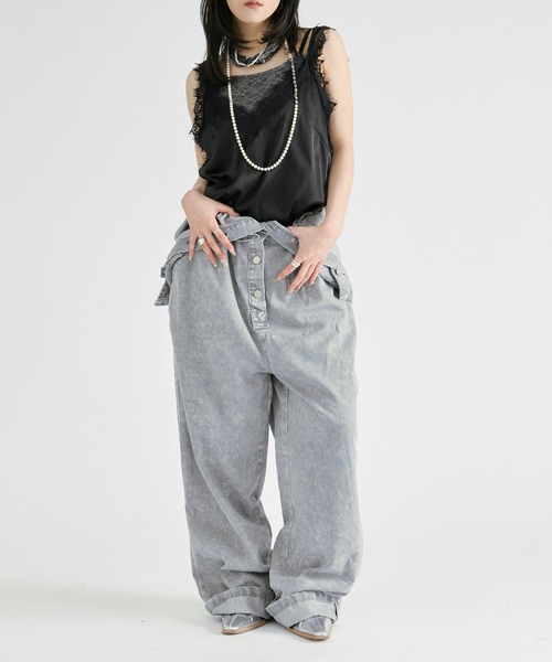 Ezick(エジック)の「washed denim all-in-one/ウォッシュデニムノースリーブオールインワン(つなぎ/オールインワン・レディース・グレー/ライトブラウン・FREE)」の7枚目の写真